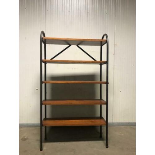 vintage staande rek / étagère met zwart stalen frame