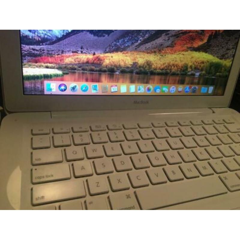 Apple MacBook Intel Core 2 Duo (13 inch, 2,4 GHz)