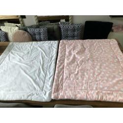 2x BOXKLEED zgan roze wit 82 x 98 cm nu samen 5,00 meisje
