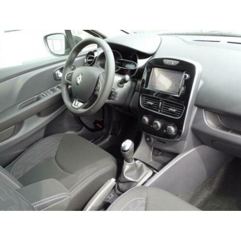Renault Clio Estate TCe 90pk Limited | Camera | PDC | Navi |