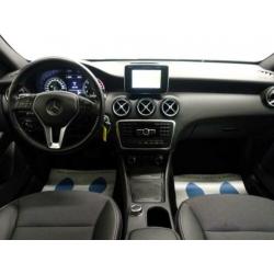 Mercedes-Benz A-Klasse 180 Prestige AMG-Line Automaat , Navi