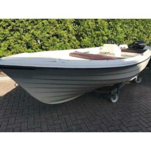 Rhea 420 en Navi 470 beide met motor (bj 2000)
