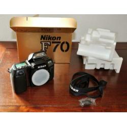 Nikon F70 body + MC-12B ontspankabel