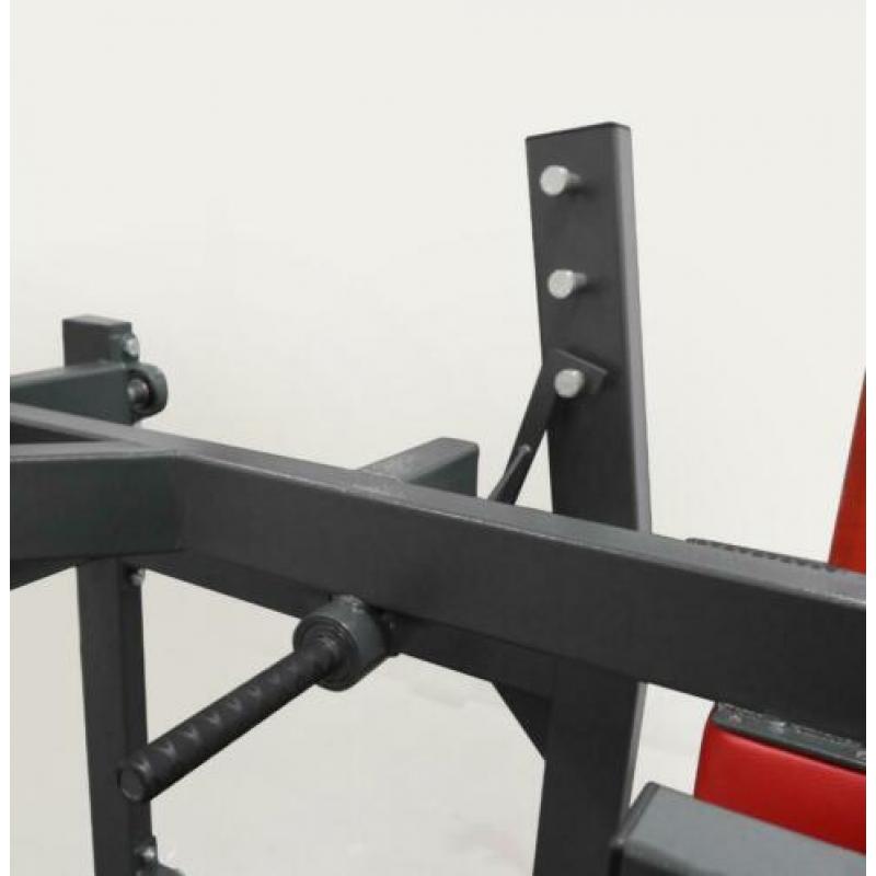 Pendulum squat machine.