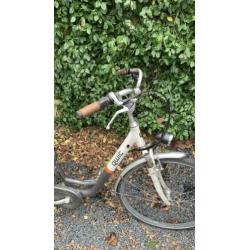 Station fiets met slot en reserve sleutel