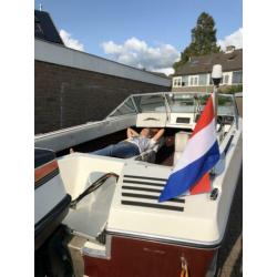 INVADER 170 YAMAHA 75PK met kantel trailer.