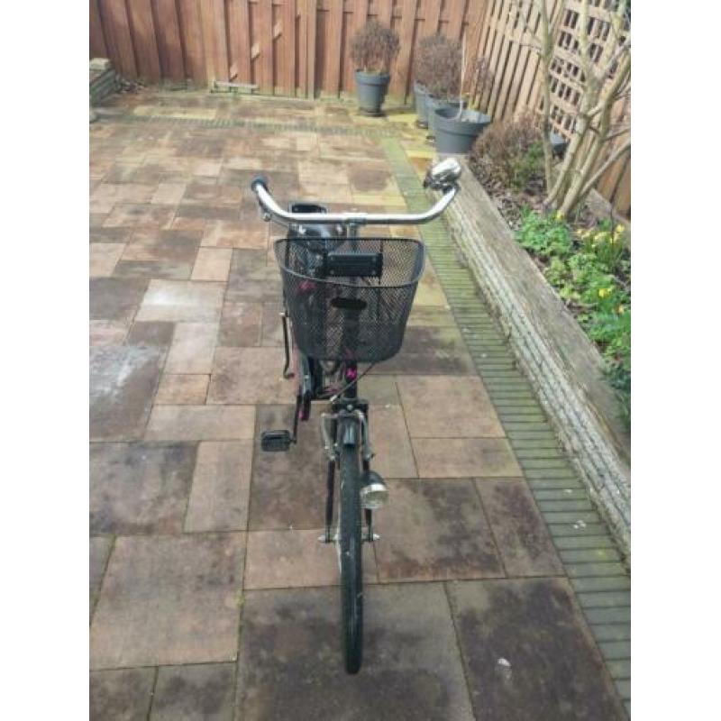 Meisjes fiets 24 inch, leeftijd 7-11 jaar