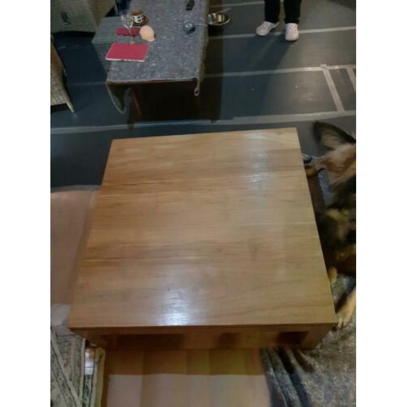 Teak bijzet tafel 100cm bij 100cm