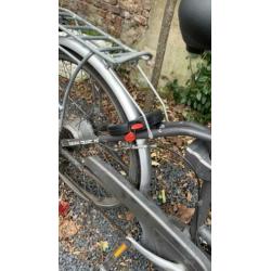 Station fiets met slot en reserve sleutel