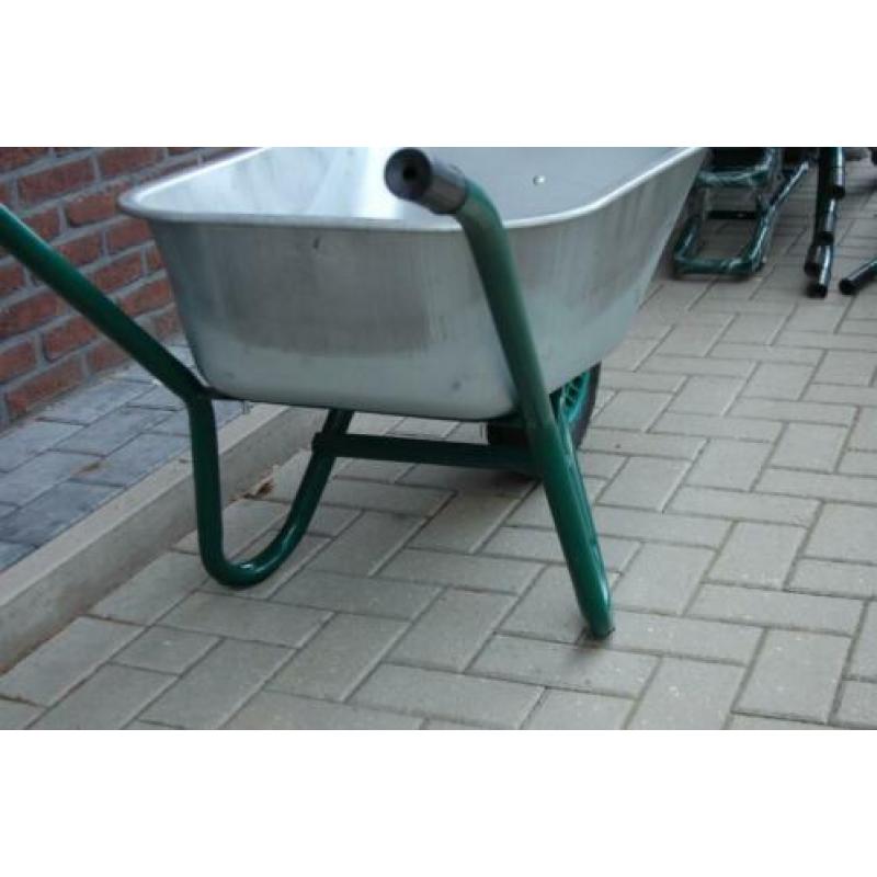 kruiwagen / kruiwagens / nieuwe kruiwagen