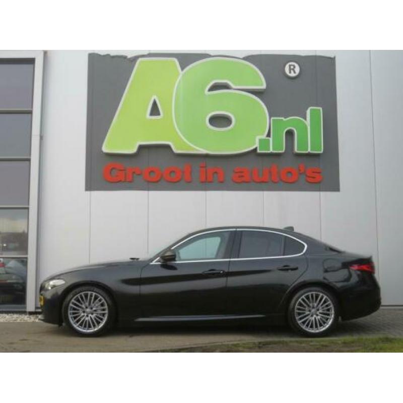 Alfa Romeo Giulia 2.2 180PK Business Super Automaat Leder Xe