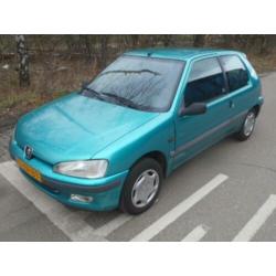 Peugeot 106 1.1 Accent 1998 Groen