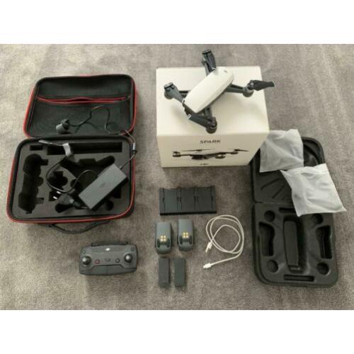 DJI Spark wit Flymore Combo plus extra reistas