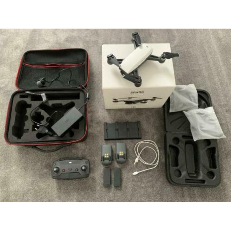 DJI Spark wit Flymore Combo plus extra reistas