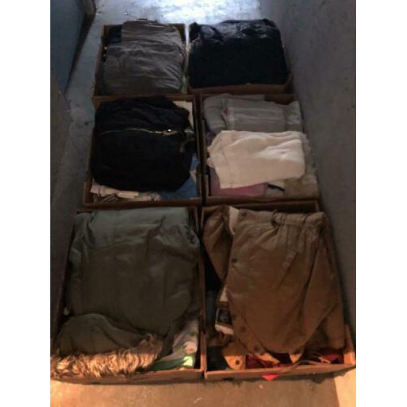 6 dozen volle mooie kleding