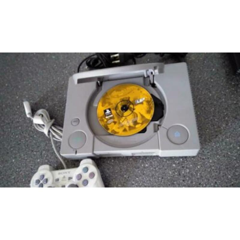 Te koop goede PlayStation 1 met controller