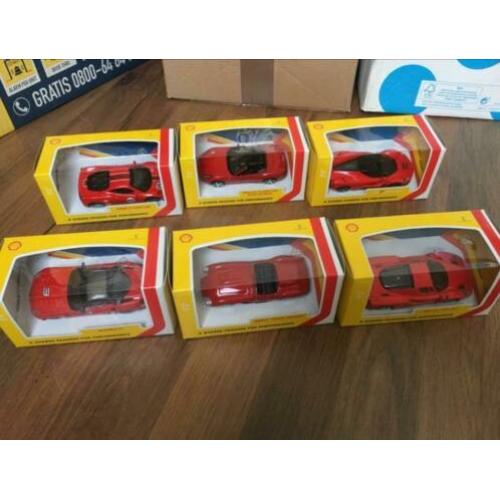 6x nieuwe Bburago Ferrari schaalmodellen 1:43