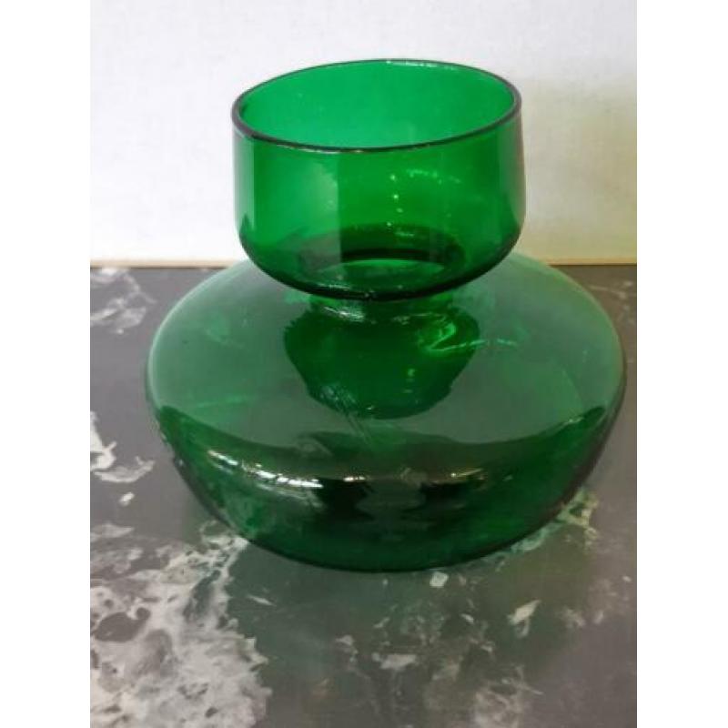 Mooie vintage groene vaas, doorsnee 14x H 12 cm