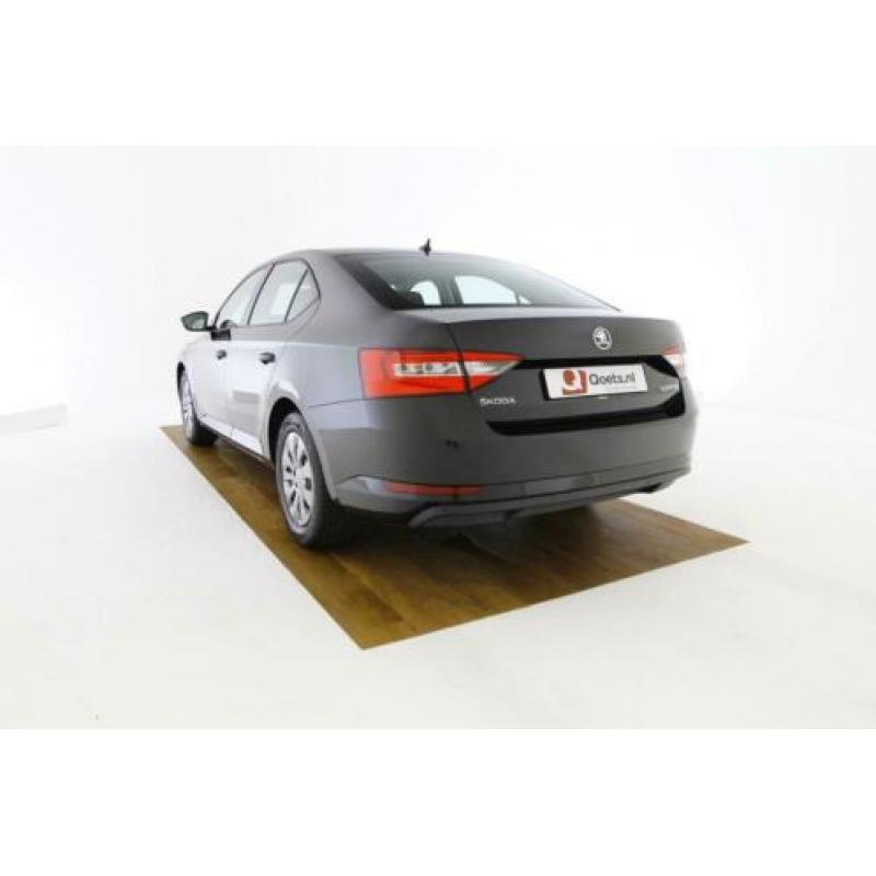 Skoda Superb 1.4 TSI ACT Active DSG - Trekhaak - Navigatie A