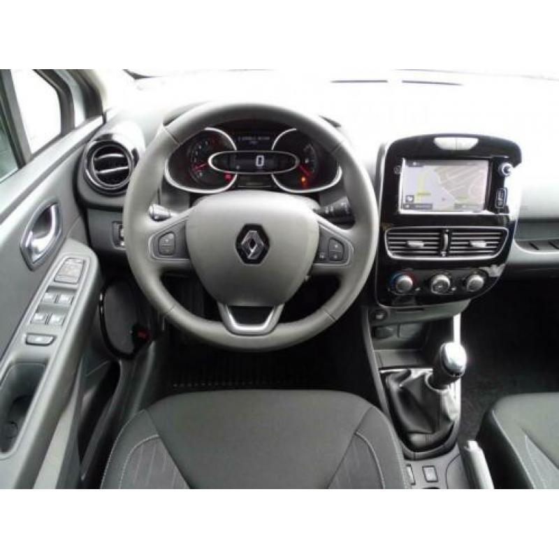 Renault Clio Estate TCe 90pk Limited | Camera | PDC | Navi |