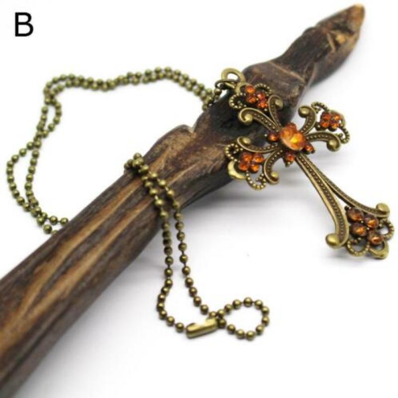 Ketting met hangertje Kruis 2e ad