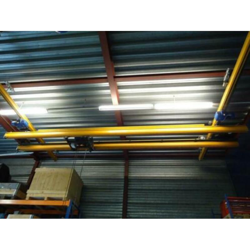 Kraanbaan bovenloopkraan Abus 1000 Kg. 7 meter