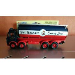 CORGI 24301 Leyland Tanker Set - Youngers