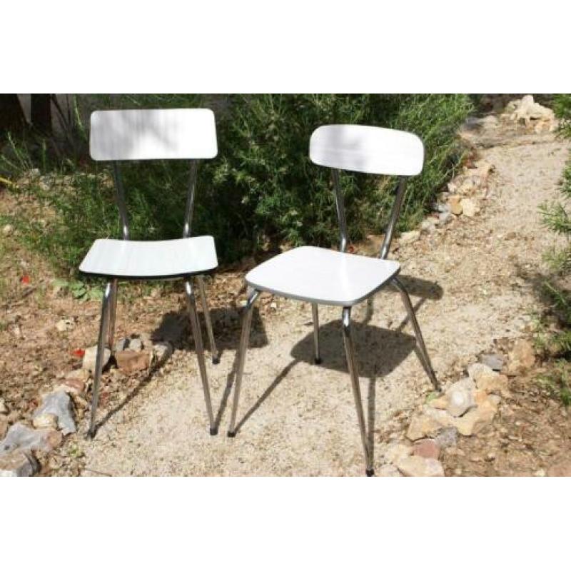 Brocante - 2 Formica-stoeltjes!