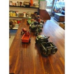 Miniatuur voertuigen: Jeep, trekker, zijspan, scooter...