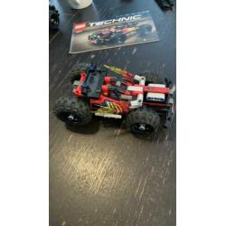 Lego technic 42073 race auto