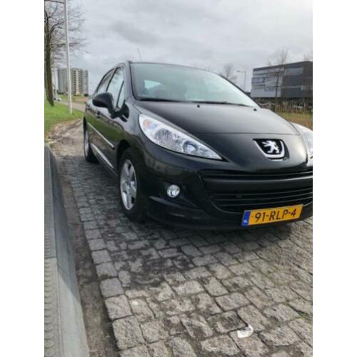 Peugeot 207 1.4 5DRS 49000 km! zwart