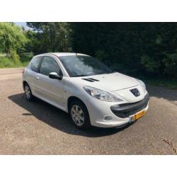 Peugeot 206 + 1.1 XR