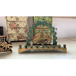 Vintage menorah uit Jerusalem met de 12 stammen