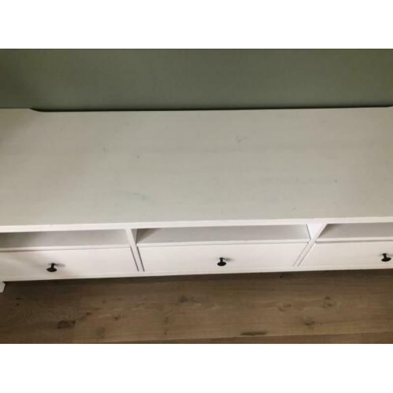 Hemnes tv-meubel wit