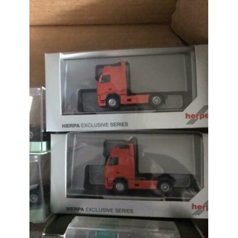 AWM Volvo FM / Iveco Stralis Herpa Volvo FH 1/87