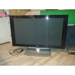 Pioneer plasma tv.