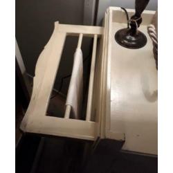 Aparte retro commode