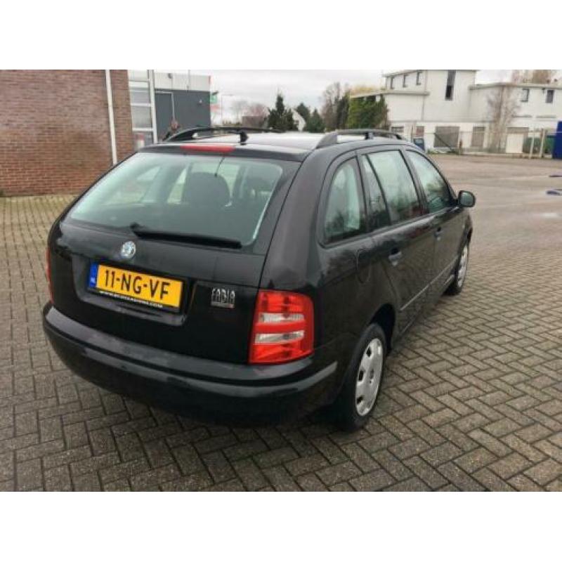 Skoda Fabia Combi 1.2-12V Comfort *Stuurbekrachtiging*