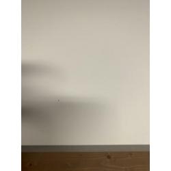 Ikea salontafel wit (twee stuks, aan elkaar te schuiven)