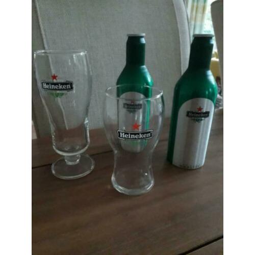 Te koop: Heinekenglazen en flesjes