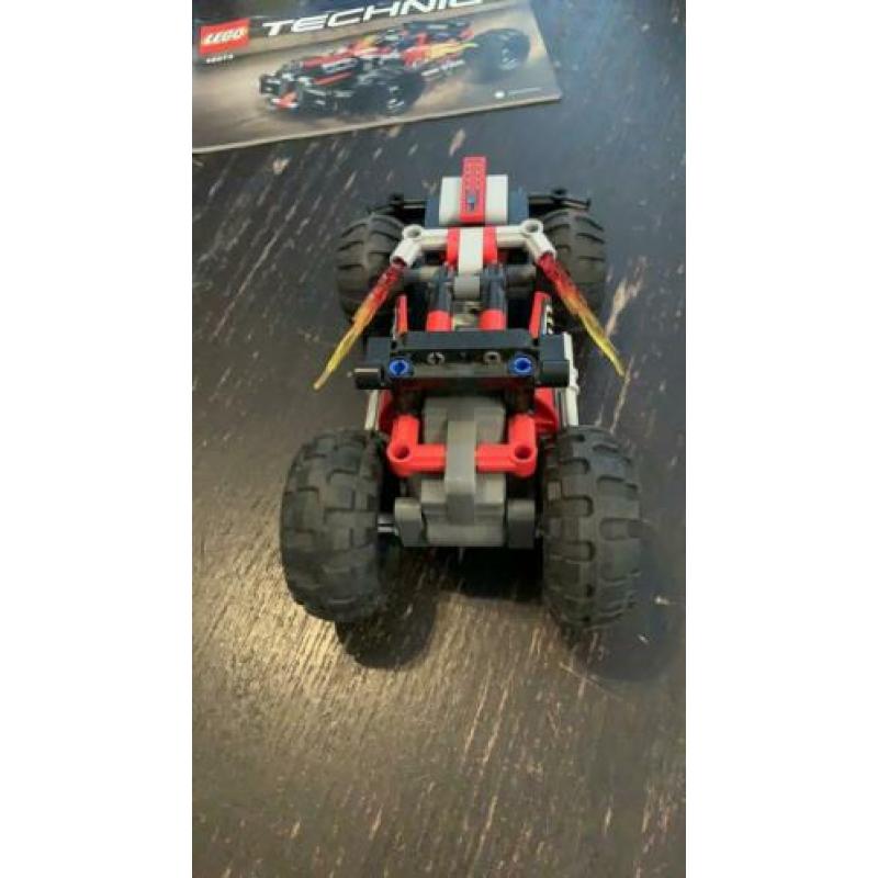 Lego technic 42073 race auto