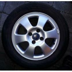 Originele Ford velgen Fiësta 6J x 15 H2
