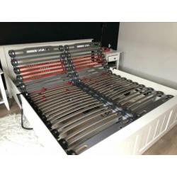 Bed 180 x 210cm met elektrische verstelbare bodem