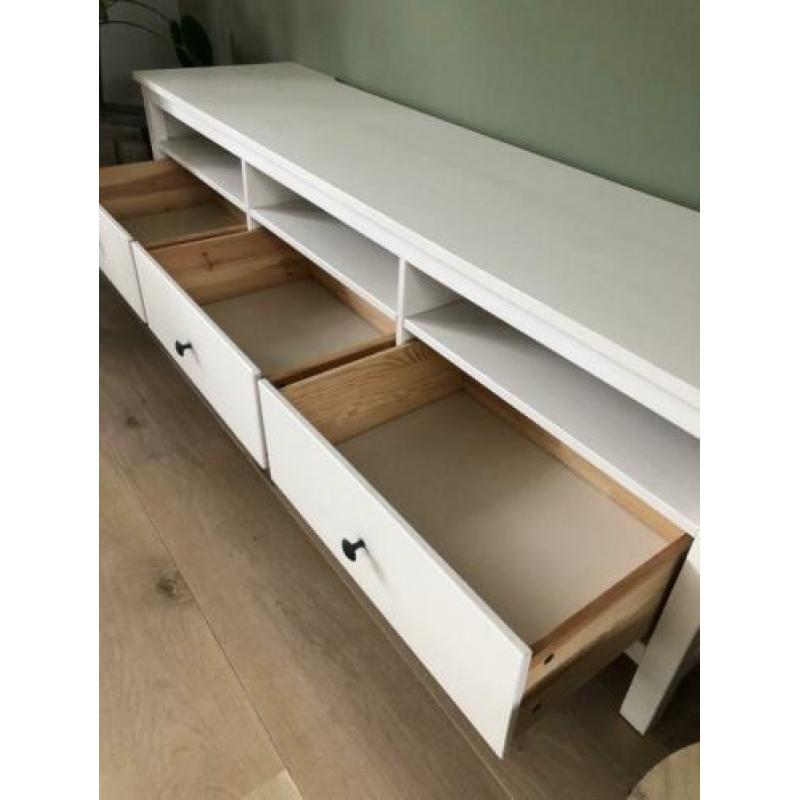 Hemnes tv-meubel wit
