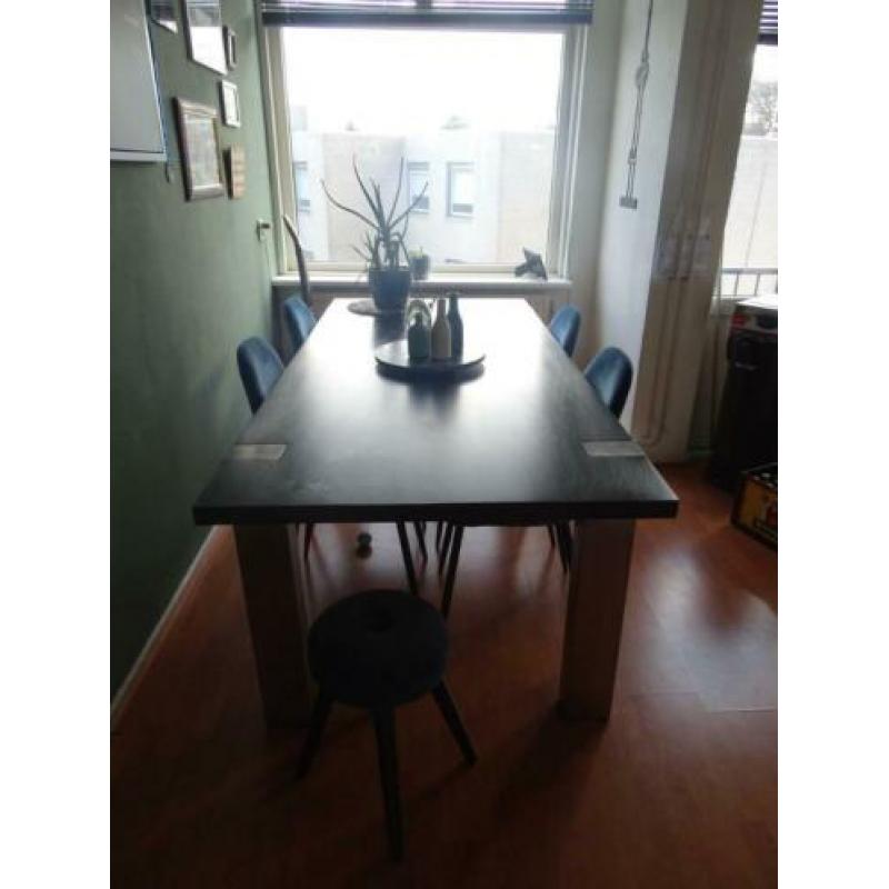 eettafel zwart