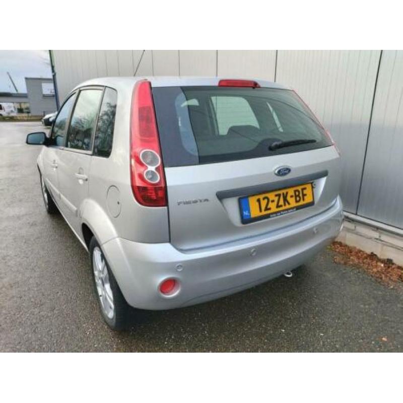 Ford Fiesta 1.3-8V Futura XL 5-Deurs,Airco ECCDealer onderho