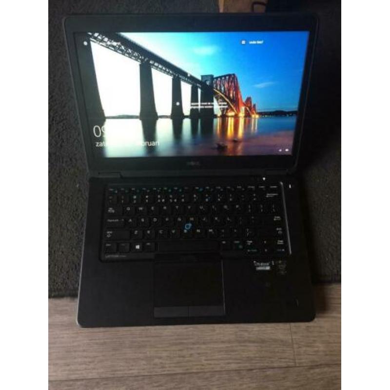 Dell Latitude E7450 I5-5300 2.3ghz 8GB RAM 256GB SSD 14 inch