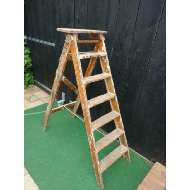 antieke houten schilderstrap/ ladder, 6 trede, 145 cm hoog