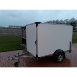 Humbaur gesloten aanhanger aanhangwagen in nieuwstaat