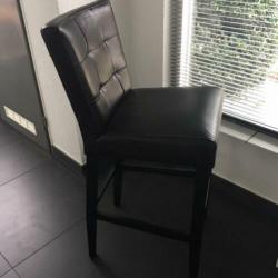 4 donker bruine barkrukken